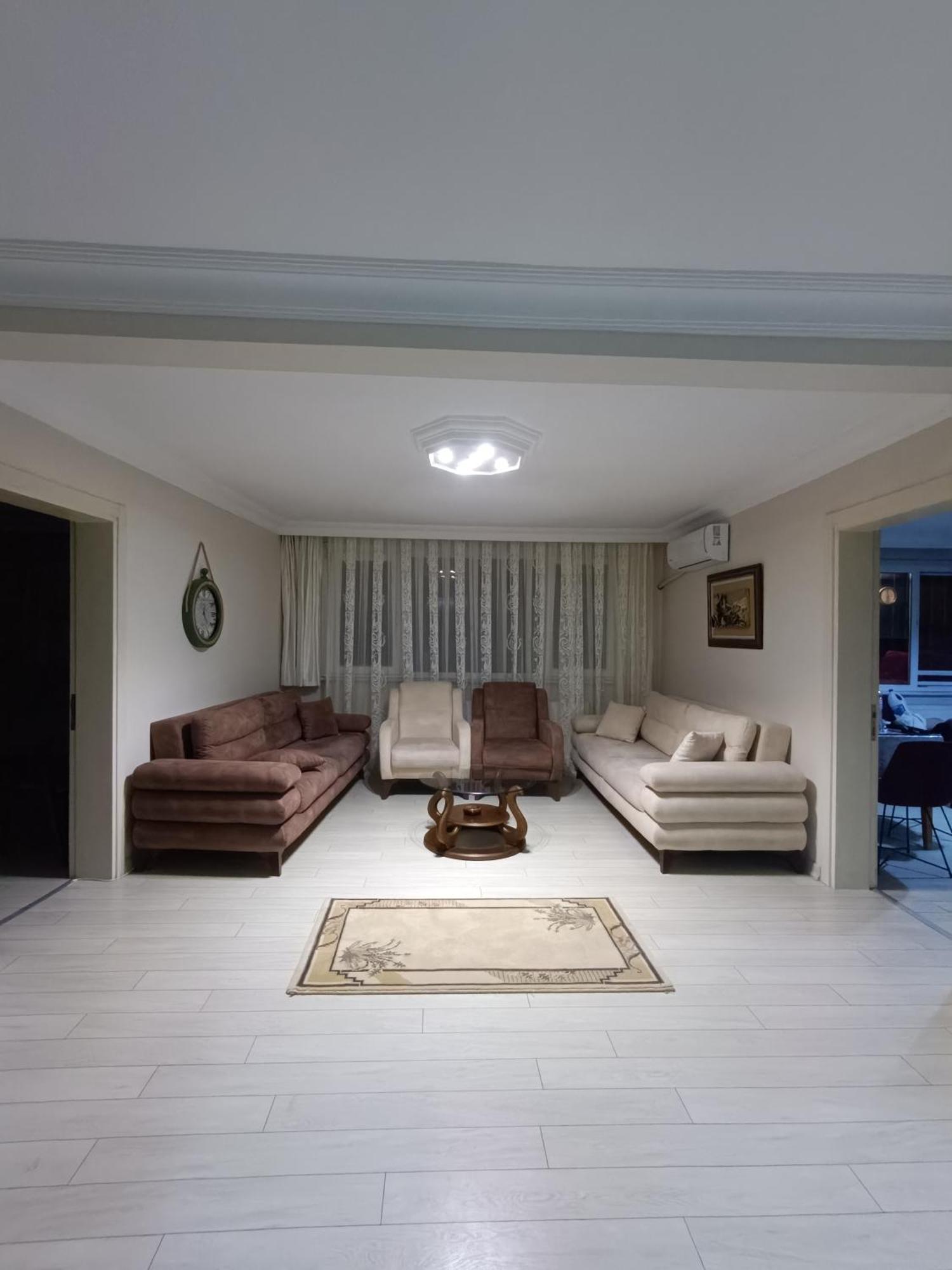 Garden House Apartment *